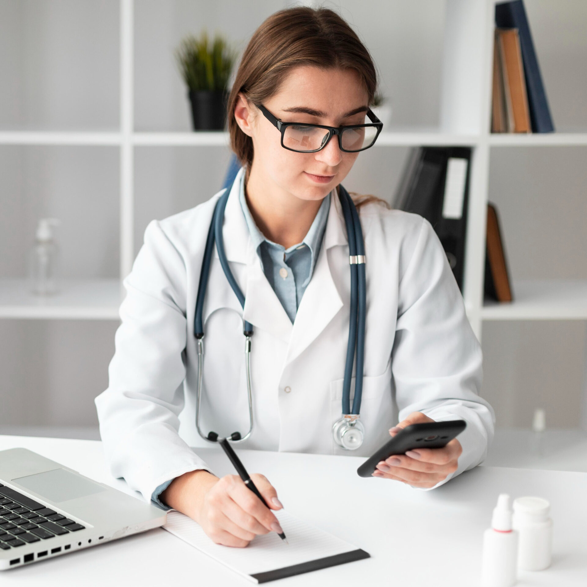 Médecin-femme